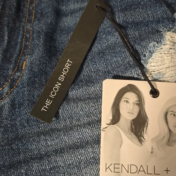 Kendall + Kylie shorts - Picture 5 of 9